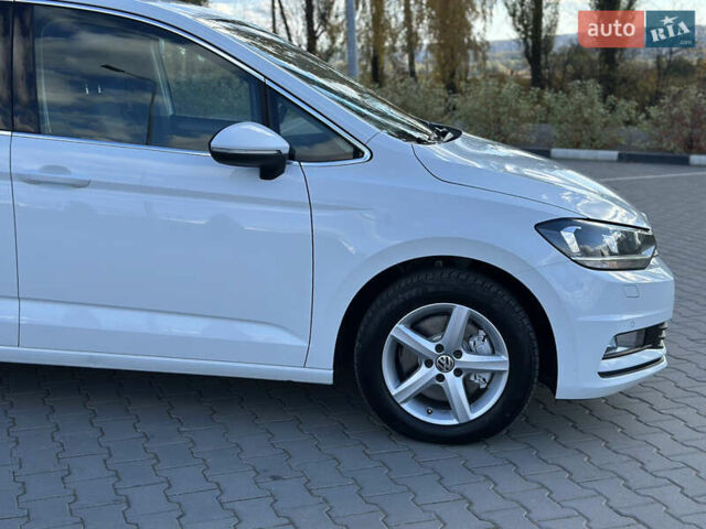 Белый Фольксваген Туран, объемом двигателя 1.6 л и пробегом 189 тыс. км за 15999 $, фото 8 на Automoto.ua