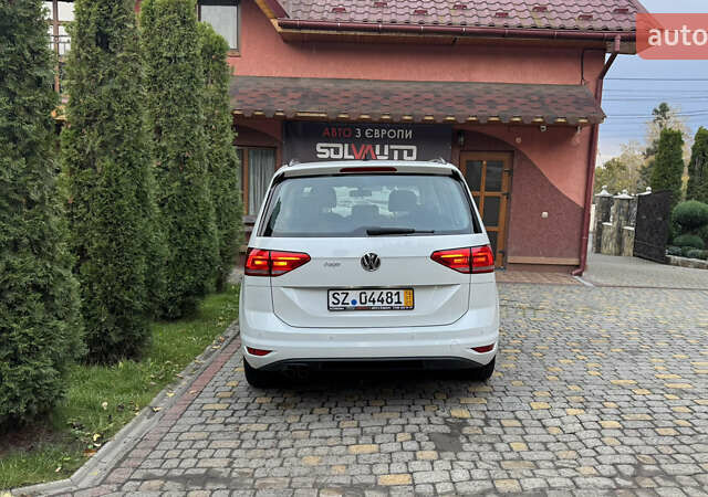 Белый Фольксваген Туран, объемом двигателя 1.97 л и пробегом 232 тыс. км за 16600 $, фото 4 на Automoto.ua