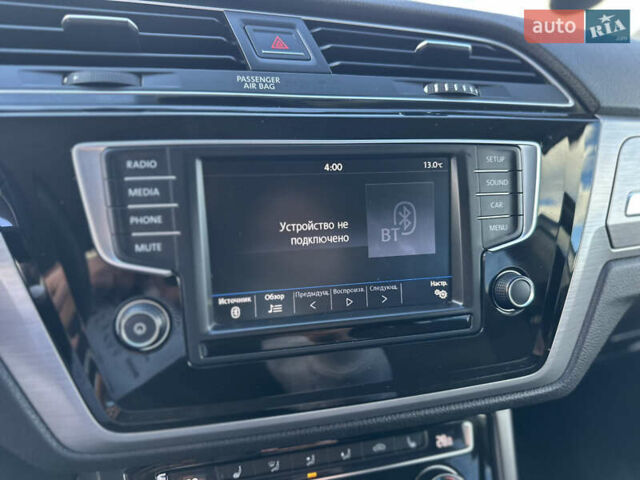 Фольксваген Туран 2017 у Хмельницькому на Automoto.ua Білий Фольксваген Туран, об'ємом двигуна 1.6 л та пробігом 189 тис. км за 15550 $, фото 46 на Automoto.ua