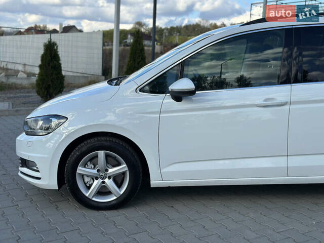 Фольксваген Туран 2017 у Хмельницькому на Automoto.ua Білий Фольксваген Туран, об'ємом двигуна 1.6 л та пробігом 189 тис. км за 15550 $, фото 7 на Automoto.ua