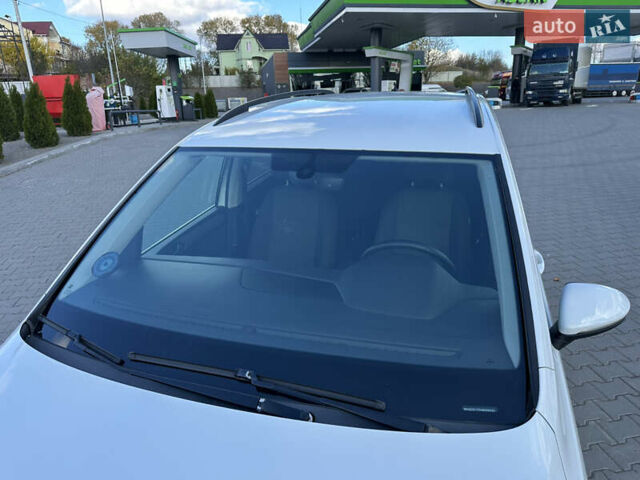 Белый Фольксваген Туран, объемом двигателя 1.6 л и пробегом 189 тыс. км за 15999 $, фото 50 на Automoto.ua