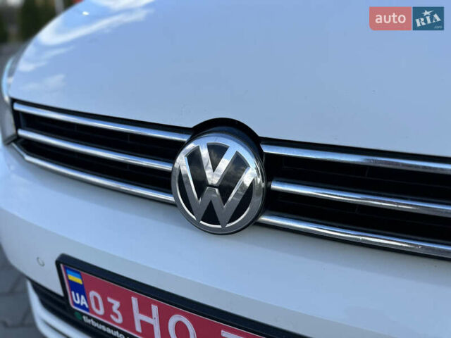 Белый Фольксваген Туран, объемом двигателя 1.6 л и пробегом 189 тыс. км за 15999 $, фото 54 на Automoto.ua