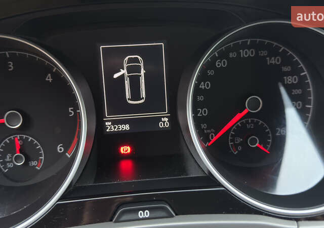 Белый Фольксваген Туран, объемом двигателя 1.97 л и пробегом 232 тыс. км за 16600 $, фото 39 на Automoto.ua