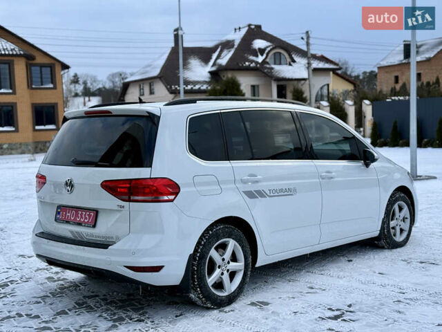 Білий Фольксваген Туран, об'ємом двигуна 1.6 л та пробігом 194 тис. км за 16400 $, фото 10 на Automoto.ua