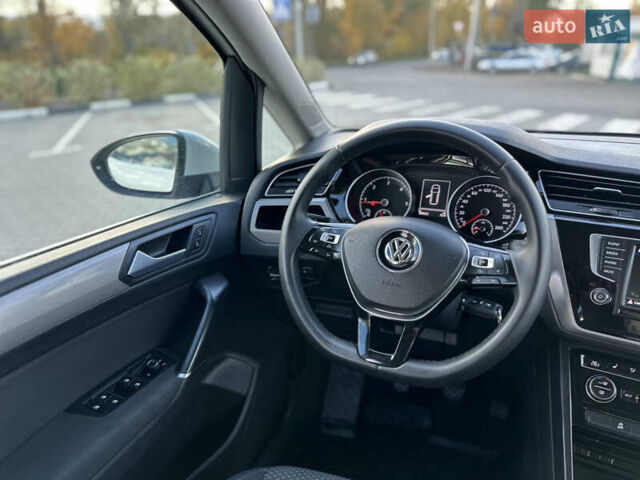 Белый Фольксваген Туран, объемом двигателя 1.6 л и пробегом 189 тыс. км за 15999 $, фото 23 на Automoto.ua