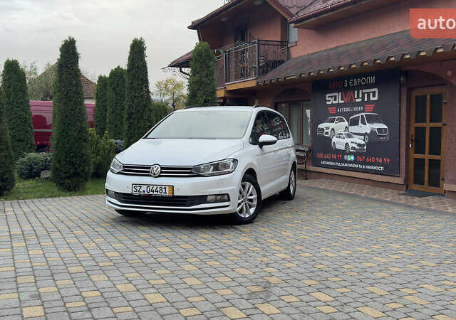 Белый Фольксваген Туран, объемом двигателя 1.97 л и пробегом 232 тыс. км за 16600 $, фото 2 на Automoto.ua