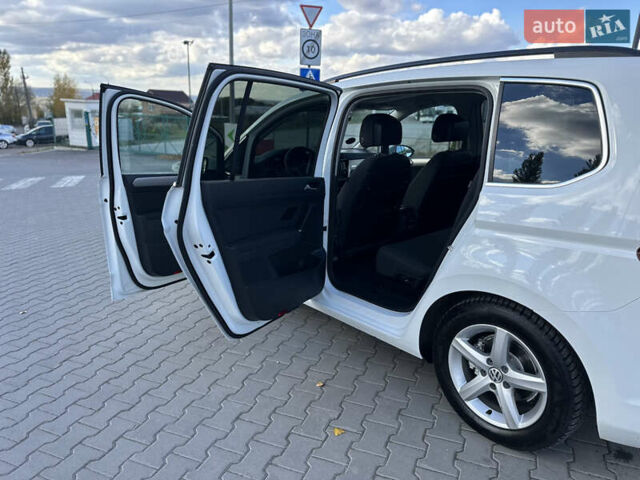 Фольксваген Туран 2017 у Хмельницькому на Automoto.ua Білий Фольксваген Туран, об'ємом двигуна 1.6 л та пробігом 189 тис. км за 15550 $, фото 57 на Automoto.ua