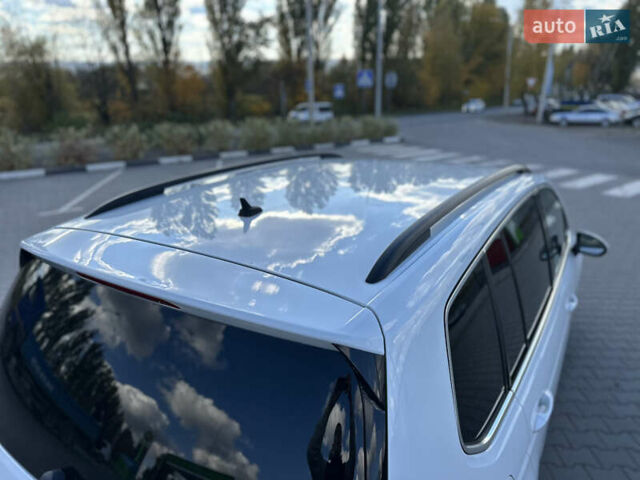 Фольксваген Туран 2017 у Хмельницькому на Automoto.ua Білий Фольксваген Туран, об'ємом двигуна 1.6 л та пробігом 189 тис. км за 15550 $, фото 49 на Automoto.ua