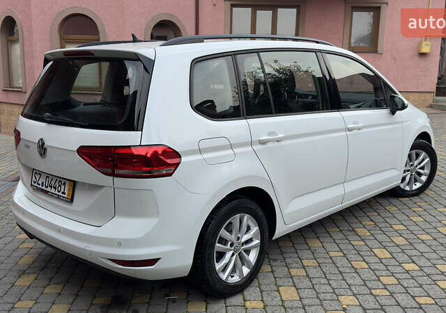 Белый Фольксваген Туран, объемом двигателя 1.97 л и пробегом 232 тыс. км за 16600 $, фото 9 на Automoto.ua
