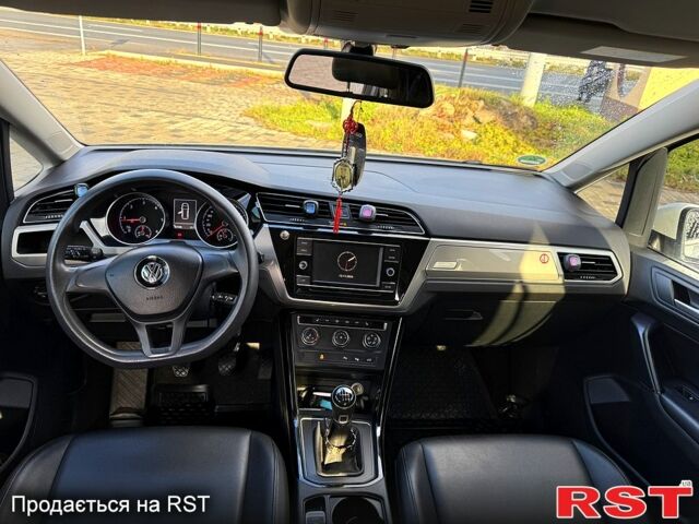 Білий Фольксваген Туран, об'ємом двигуна 2 л та пробігом 187 тис. км за 15500 $, фото 8 на Automoto.ua