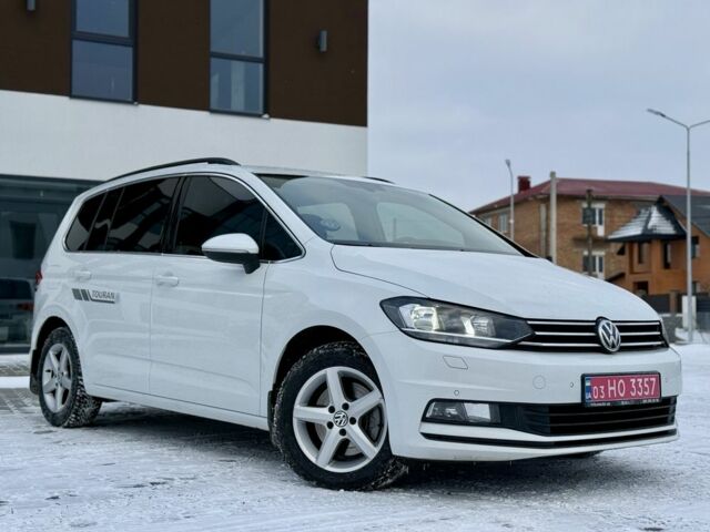 Білий Фольксваген Туран, об'ємом двигуна 1.6 л та пробігом 195 тис. км за 15900 $, фото 1 на Automoto.ua