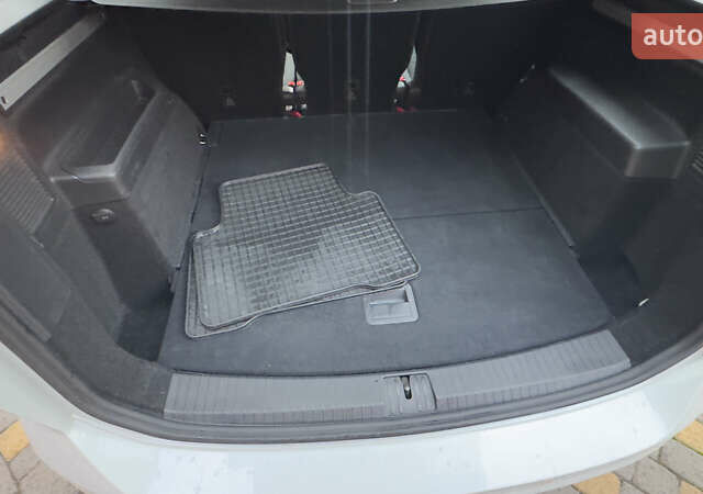 Белый Фольксваген Туран, объемом двигателя 1.97 л и пробегом 232 тыс. км за 16600 $, фото 28 на Automoto.ua