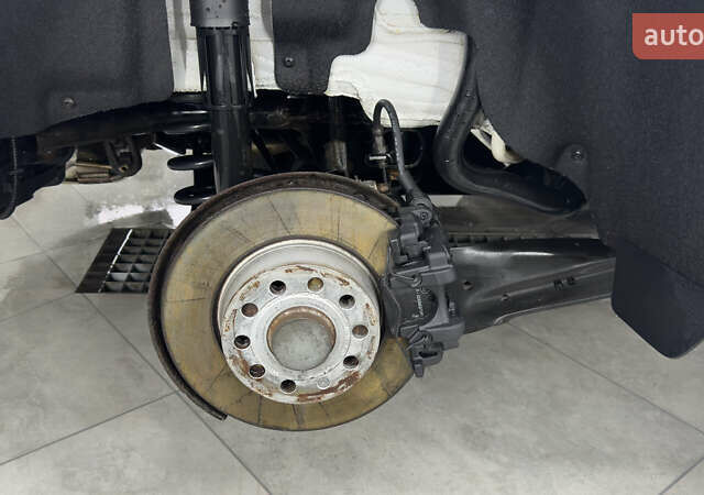 Белый Фольксваген Туран, объемом двигателя 1.97 л и пробегом 232 тыс. км за 16600 $, фото 32 на Automoto.ua