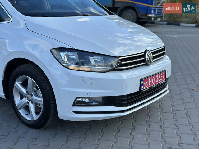 Фольксваген Туран 2017 у Хмельницькому на Automoto.ua Білий Фольксваген Туран, об'ємом двигуна 1.6 л та пробігом 189 тис. км за 15550 $, фото 4 на Automoto.ua