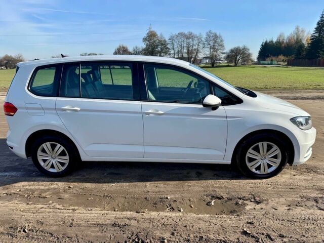 Белый Фольксваген Туран, объемом двигателя 1.6 л и пробегом 45 тыс. км за 8500 $, фото 5 на Automoto.ua