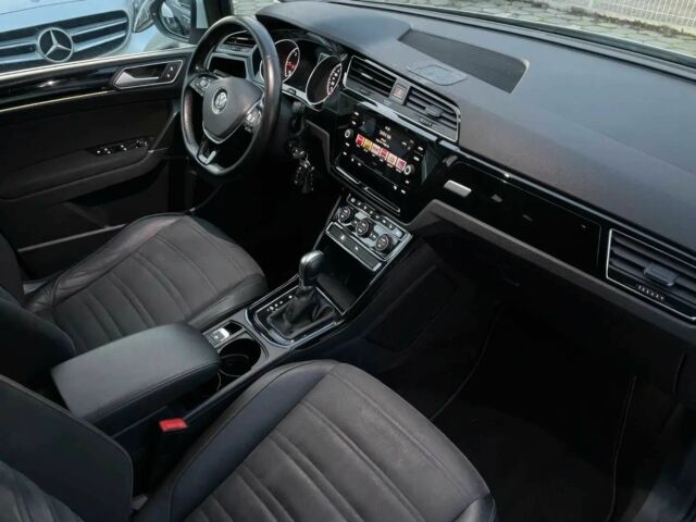 Белый Фольксваген Туран, объемом двигателя 2 л и пробегом 47 тыс. км за 7500 $, фото 10 на Automoto.ua