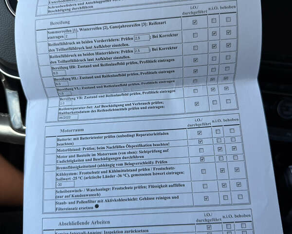 Белый Фольксваген Туран, объемом двигателя 1.97 л и пробегом 258 тыс. км за 18300 $, фото 77 на Automoto.ua