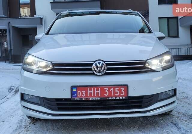 Белый Фольксваген Туран, объемом двигателя 1.97 л и пробегом 218 тыс. км за 16900 $, фото 4 на Automoto.ua