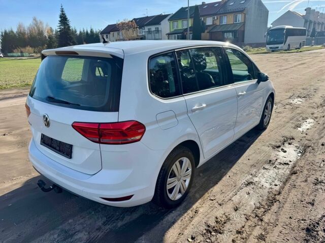 Белый Фольксваген Туран, объемом двигателя 1.6 л и пробегом 45 тыс. км за 8500 $, фото 3 на Automoto.ua