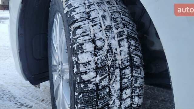 Белый Фольксваген Туран, объемом двигателя 1.97 л и пробегом 218 тыс. км за 16900 $, фото 18 на Automoto.ua