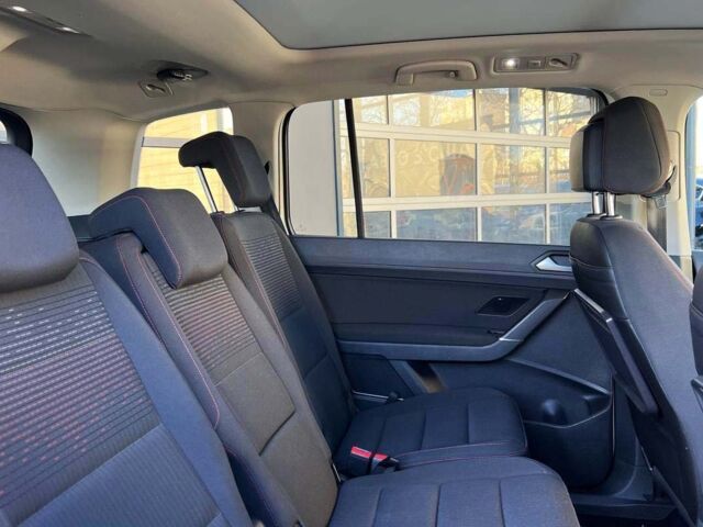 Белый Фольксваген Туран, объемом двигателя 2 л и пробегом 220 тыс. км за 18000 $, фото 22 на Automoto.ua