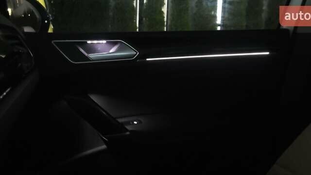 Белый Фольксваген Туран, объемом двигателя 1.97 л и пробегом 218 тыс. км за 16900 $, фото 17 на Automoto.ua