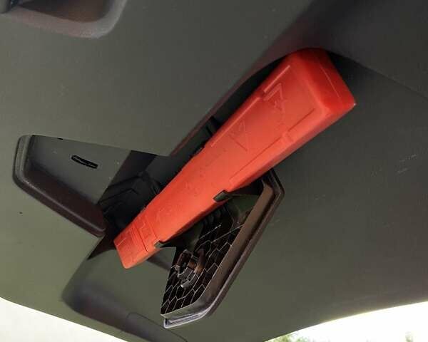 Белый Фольксваген Туран, объемом двигателя 1.6 л и пробегом 124 тыс. км за 17500 $, фото 7 на Automoto.ua