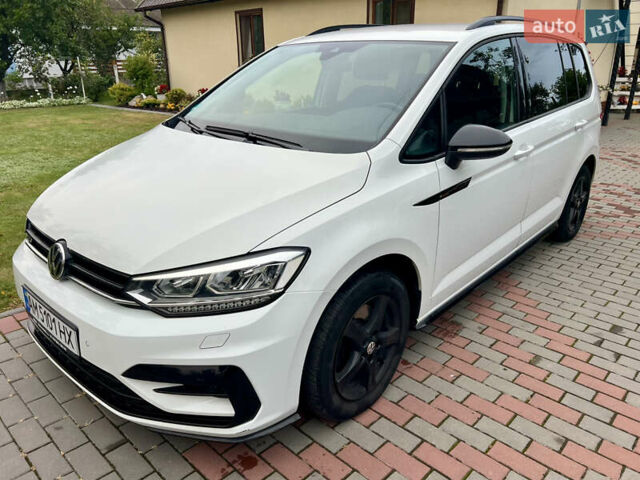 Білий Фольксваген Туран, об'ємом двигуна 1.97 л та пробігом 238 тис. км за 19450 $, фото 22 на Automoto.ua