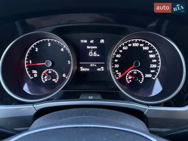 Белый Фольксваген Туран, объемом двигателя 1.6 л и пробегом 209 тыс. км за 17000 $, фото 20 на Automoto.ua