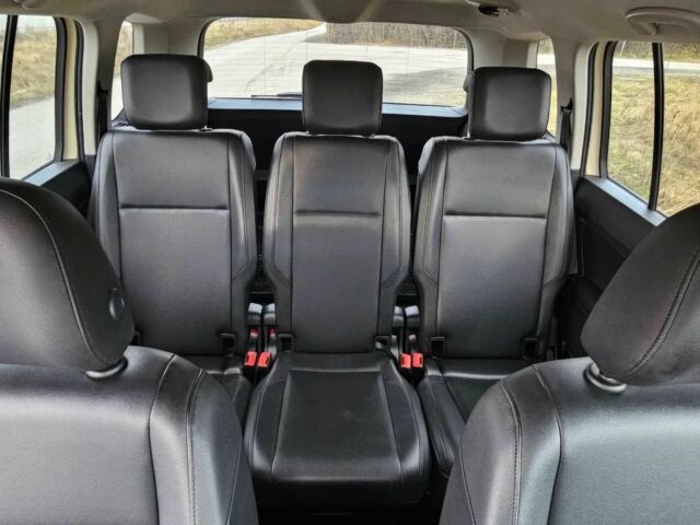 Белый Фольксваген Туран, объемом двигателя 2 л и пробегом 45 тыс. км за 7200 $, фото 10 на Automoto.ua