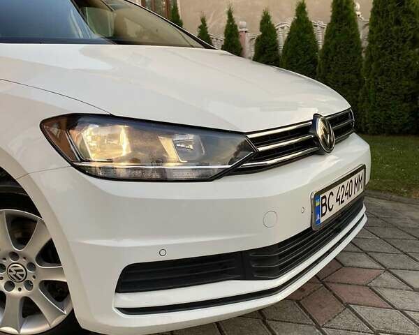 Белый Фольксваген Туран, объемом двигателя 1.6 л и пробегом 124 тыс. км за 17500 $, фото 47 на Automoto.ua