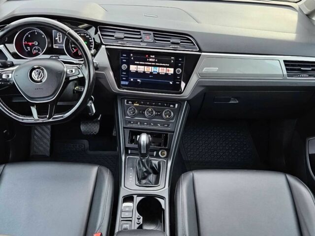 Белый Фольксваген Туран, объемом двигателя 2 л и пробегом 45 тыс. км за 7200 $, фото 9 на Automoto.ua