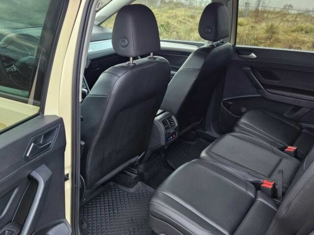 Белый Фольксваген Туран, объемом двигателя 2 л и пробегом 45 тыс. км за 7200 $, фото 12 на Automoto.ua