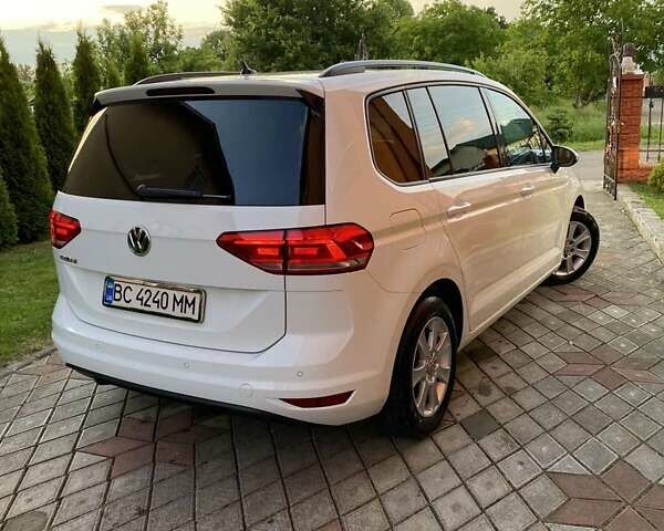 Белый Фольксваген Туран, объемом двигателя 1.6 л и пробегом 124 тыс. км за 17500 $, фото 40 на Automoto.ua