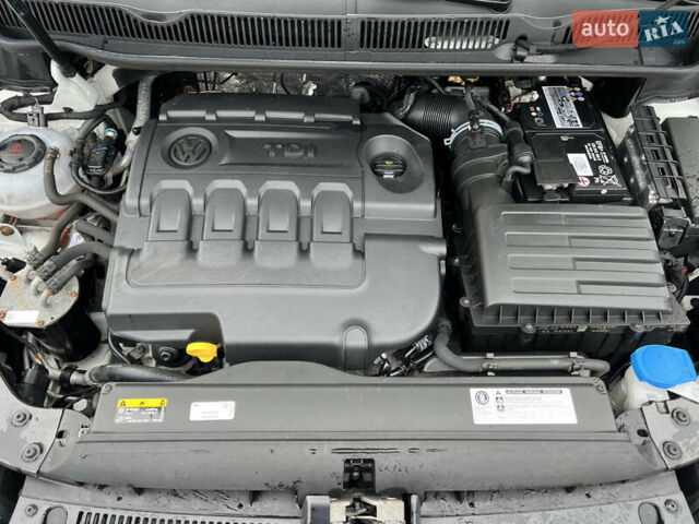 Белый Фольксваген Туран, объемом двигателя 1.97 л и пробегом 191 тыс. км за 17999 $, фото 17 на Automoto.ua