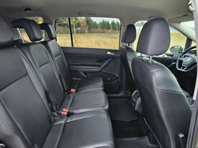 Белый Фольксваген Туран, объемом двигателя 2 л и пробегом 45 тыс. км за 7200 $, фото 11 на Automoto.ua