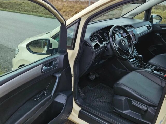 Белый Фольксваген Туран, объемом двигателя 2 л и пробегом 45 тыс. км за 7200 $, фото 7 на Automoto.ua