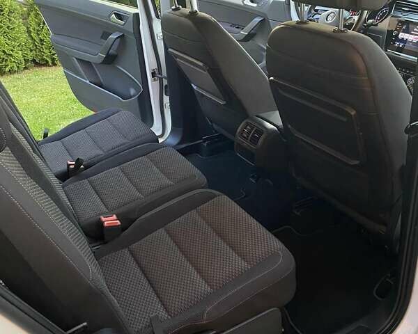 Белый Фольксваген Туран, объемом двигателя 1.6 л и пробегом 124 тыс. км за 17500 $, фото 13 на Automoto.ua