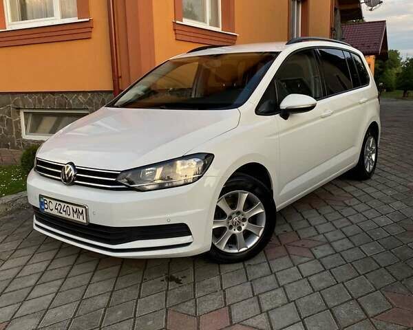 Белый Фольксваген Туран, объемом двигателя 1.6 л и пробегом 124 тыс. км за 17500 $, фото 59 на Automoto.ua