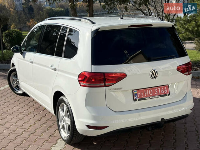 Белый Фольксваген Туран, объемом двигателя 2 л и пробегом 220 тыс. км за 17997 $, фото 11 на Automoto.ua