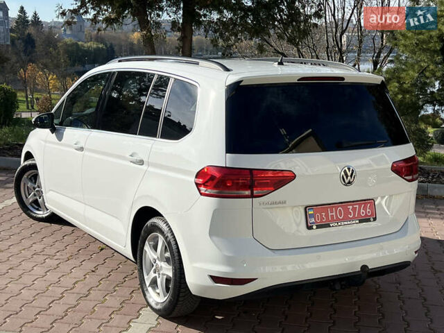 Белый Фольксваген Туран, объемом двигателя 2 л и пробегом 220 тыс. км за 18390 $, фото 14 на Automoto.ua