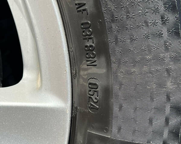 Белый Фольксваген Туран, объемом двигателя 2 л и пробегом 220 тыс. км за 18390 $, фото 36 на Automoto.ua