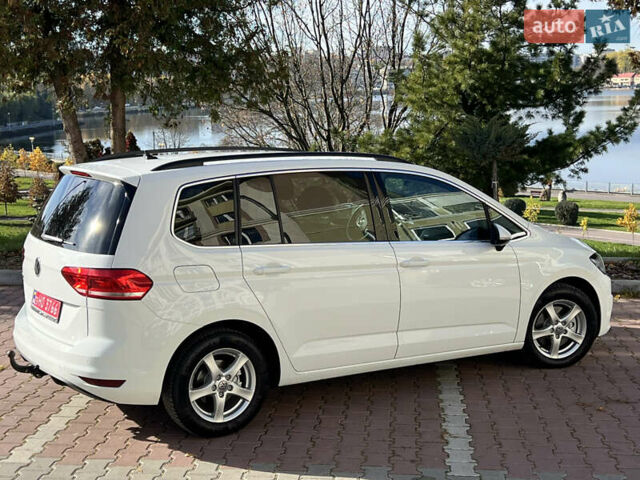 Белый Фольксваген Туран, объемом двигателя 2 л и пробегом 220 тыс. км за 18390 $, фото 33 на Automoto.ua