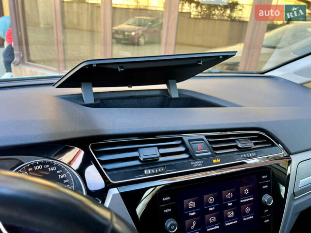 Белый Фольксваген Туран, объемом двигателя 2 л и пробегом 220 тыс. км за 18390 $, фото 47 на Automoto.ua