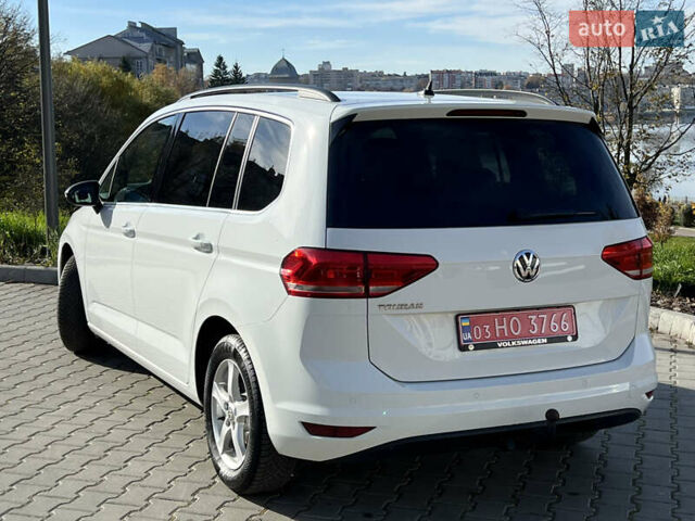Белый Фольксваген Туран, объемом двигателя 2 л и пробегом 220 тыс. км за 18390 $, фото 9 на Automoto.ua