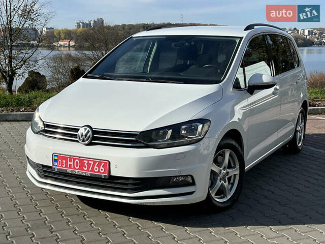 Белый Фольксваген Туран, объемом двигателя 2 л и пробегом 220 тыс. км за 17997 $, фото 7 на Automoto.ua