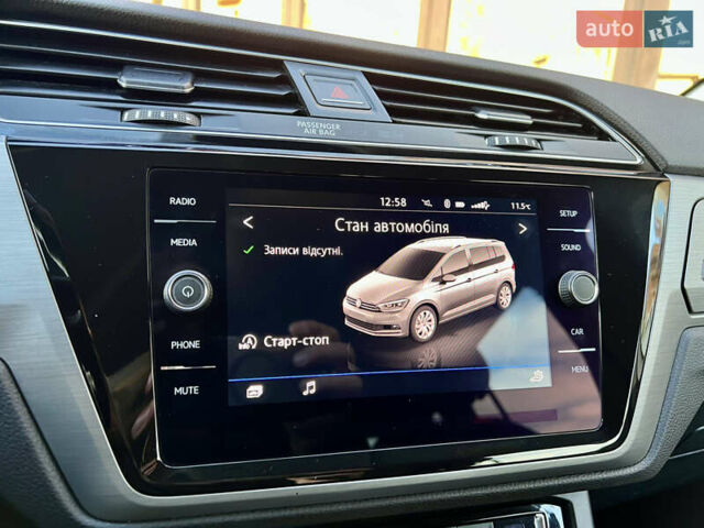 Белый Фольксваген Туран, объемом двигателя 2 л и пробегом 220 тыс. км за 17997 $, фото 60 на Automoto.ua