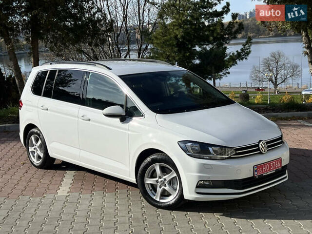 Белый Фольксваген Туран, объемом двигателя 2 л и пробегом 220 тыс. км за 18390 $, фото 15 на Automoto.ua