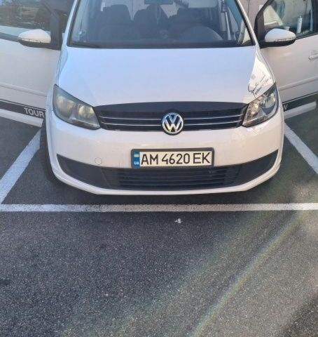 Білий Фольксваген Туран, об'ємом двигуна 1.6 л та пробігом 298 тис. км за 8500 $, фото 10 на Automoto.ua