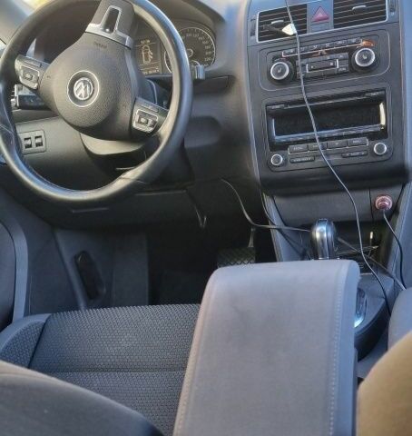 Білий Фольксваген Туран, об'ємом двигуна 1.6 л та пробігом 298 тис. км за 8500 $, фото 7 на Automoto.ua